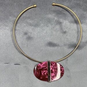 Silhouette Gold Necklace with Pink Pendant